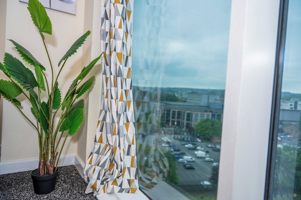 City Centre Location-family Friendly-free Parking