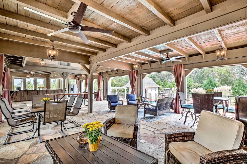 Lake Allatoona Area Studio w/ 2 Decks & Farm Views