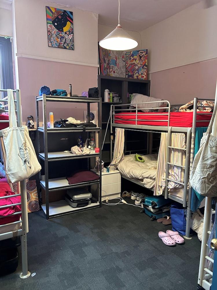 The Shiralee - Hostel