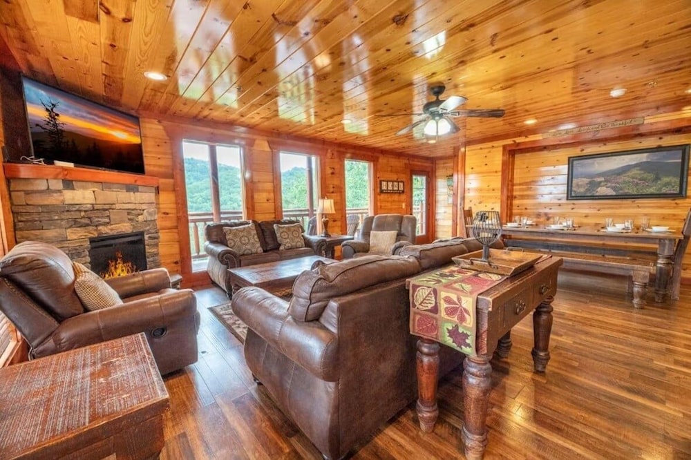 The Only Tenisee 4 Bedroom Cabin