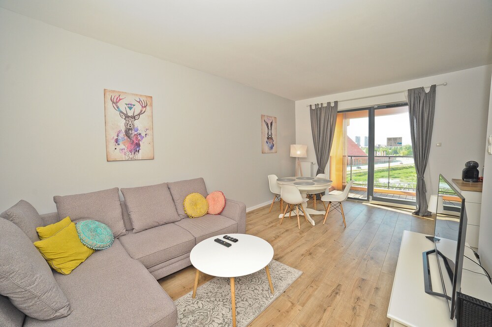Grand Apartments - Modern Old Town