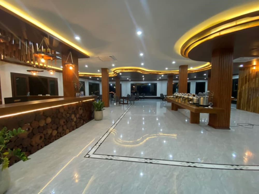 Xaymone Riverside Resort and Restaurant view 2