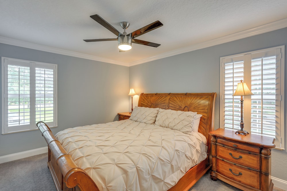 Suwannee River Retreat: Dock & Screened Porch!