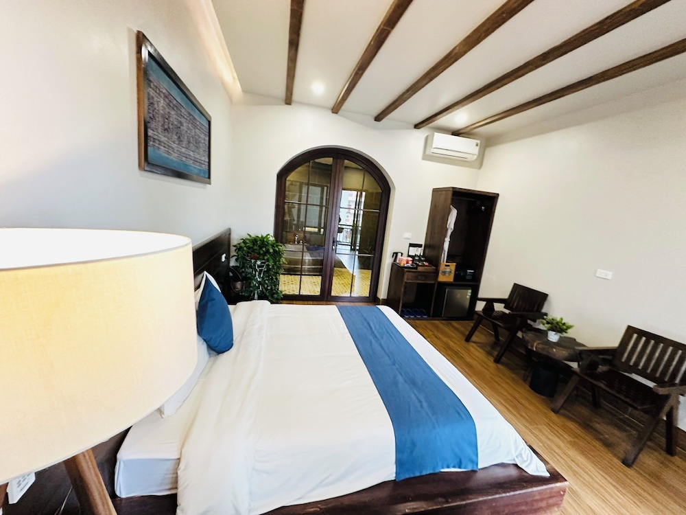 SAPA PINE HILL ECOLODGE