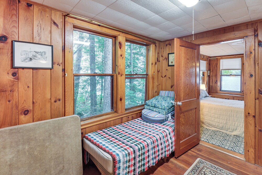 Dock, Beach, Views: Rustic Green Lake Cottage