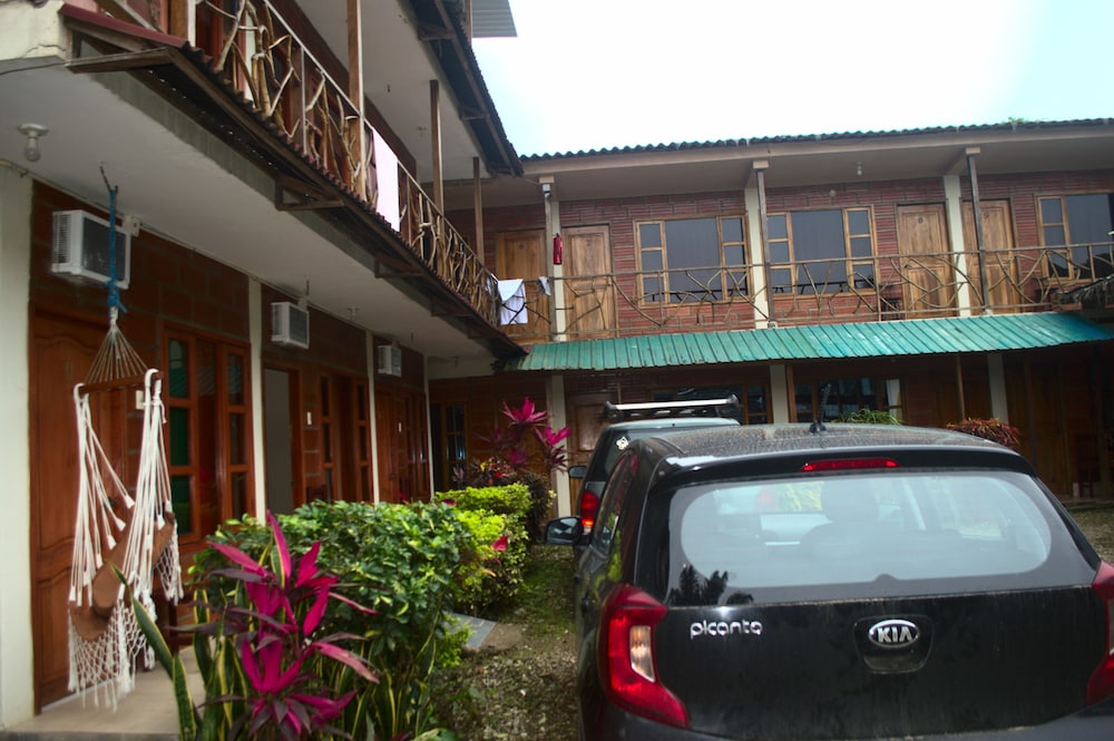 Hotel Hostal Tierra y Mar - Image 1