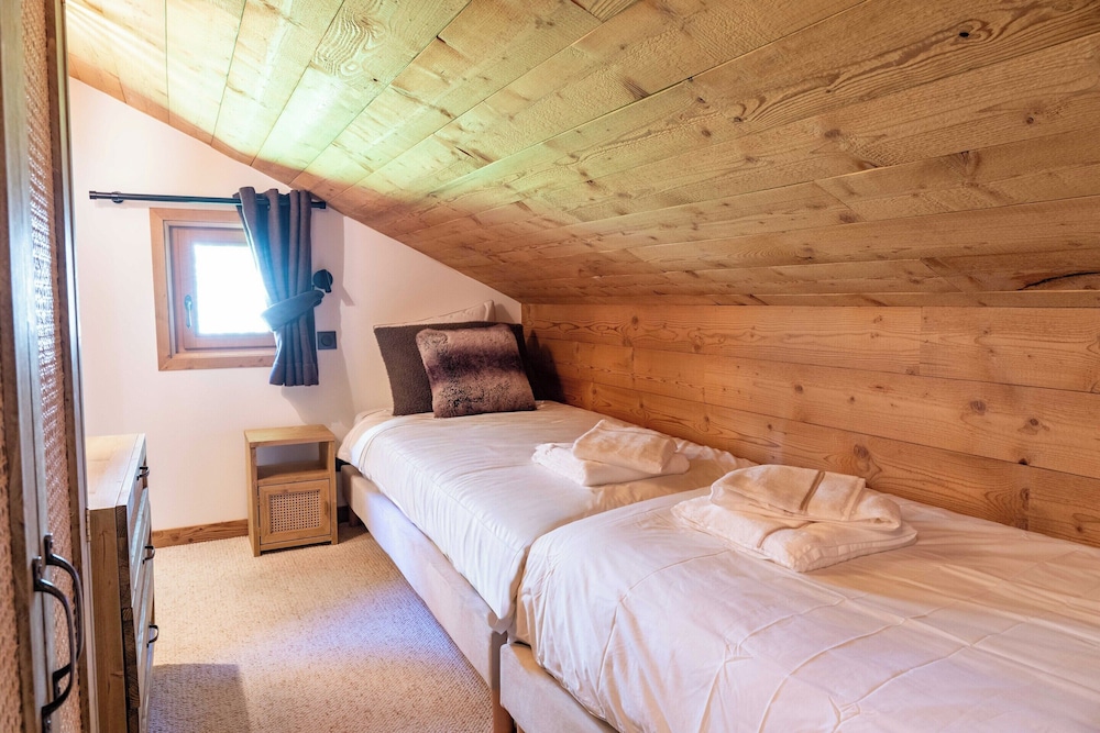 Cozy Chalet 3br/6p With Balcony - Megeve