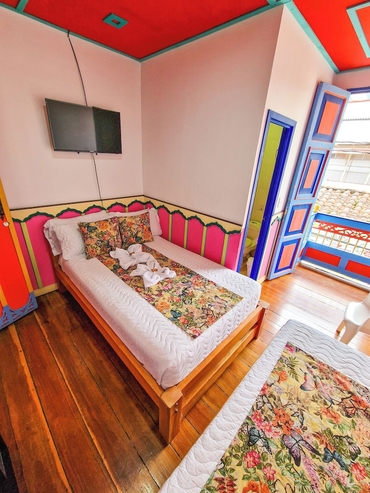 Hostal Mythos