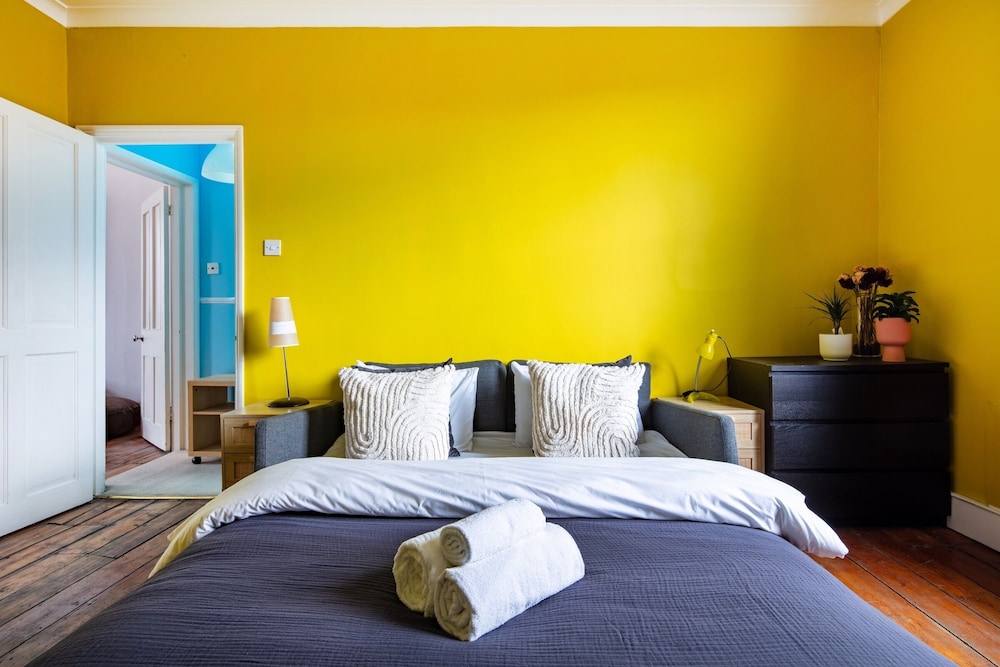 Cozy 2BR Near Notting Hill & Hyde Park