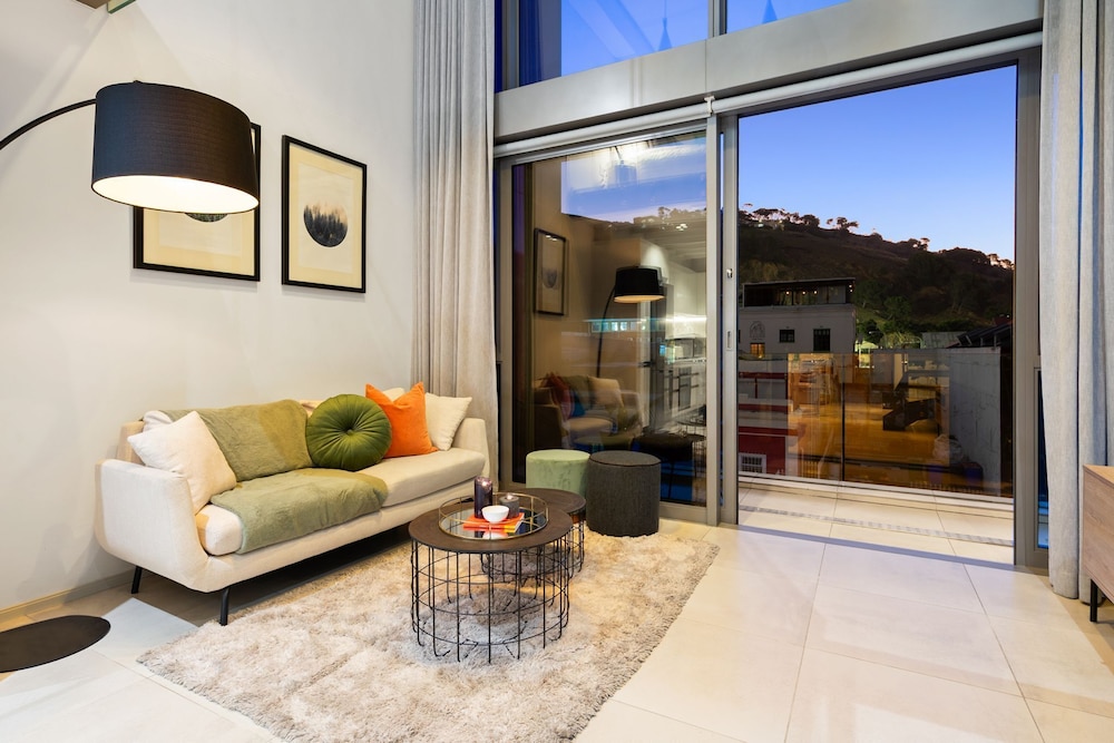 Apartment 307 at 117 on Strand