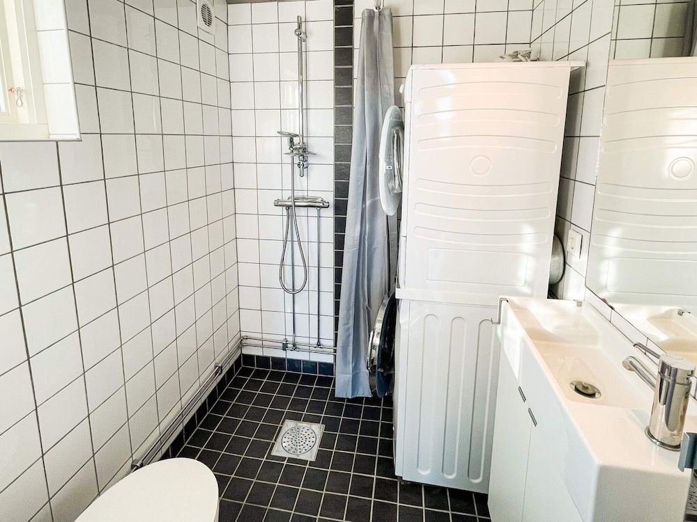 4 Star Holiday Home in Drottningskar