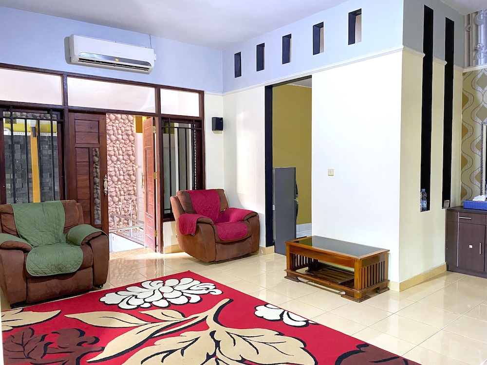 Homestay Jogja Dekat UII By Simply Homy