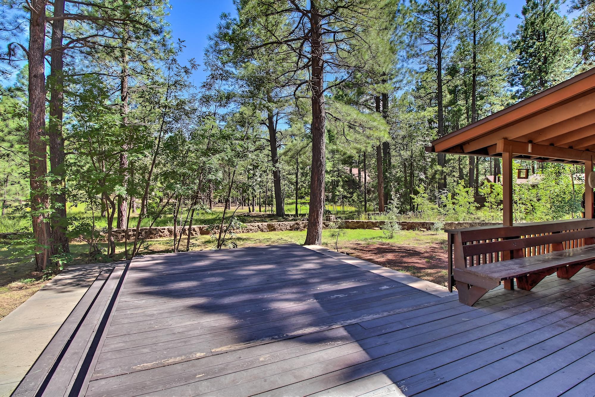 Pinetop Cabin + Deck & Treehouse: Hike & Golf view 2