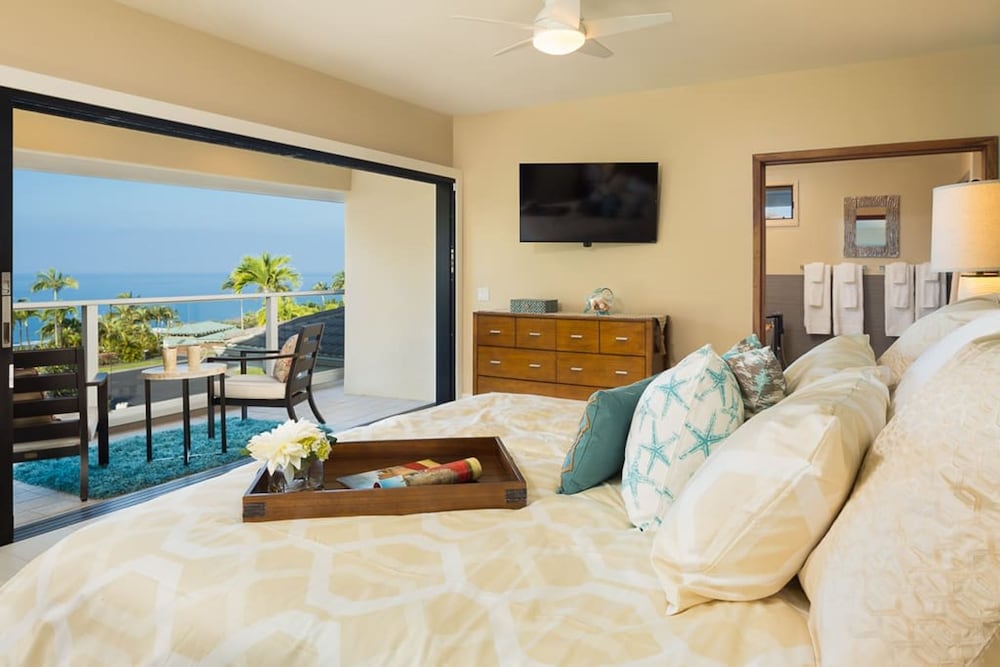 Gated Keauhou Residences w Ocean Views Pool