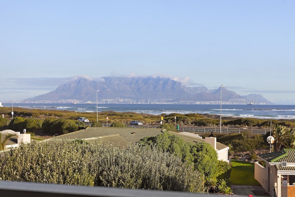 Big Bay Beach Club 21 view 5
