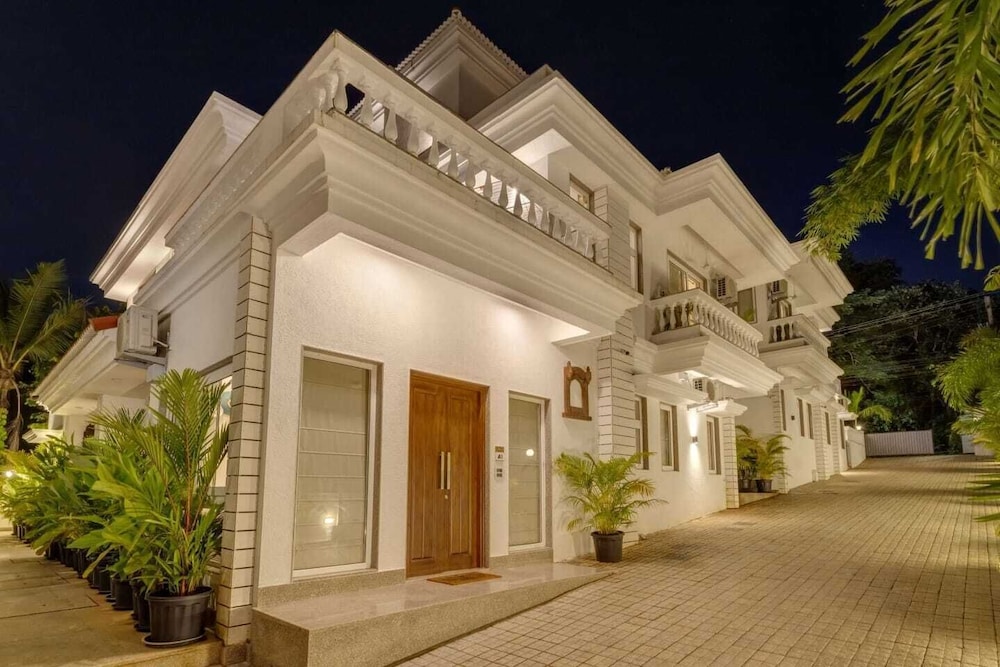 AquaVista Assagao Residency