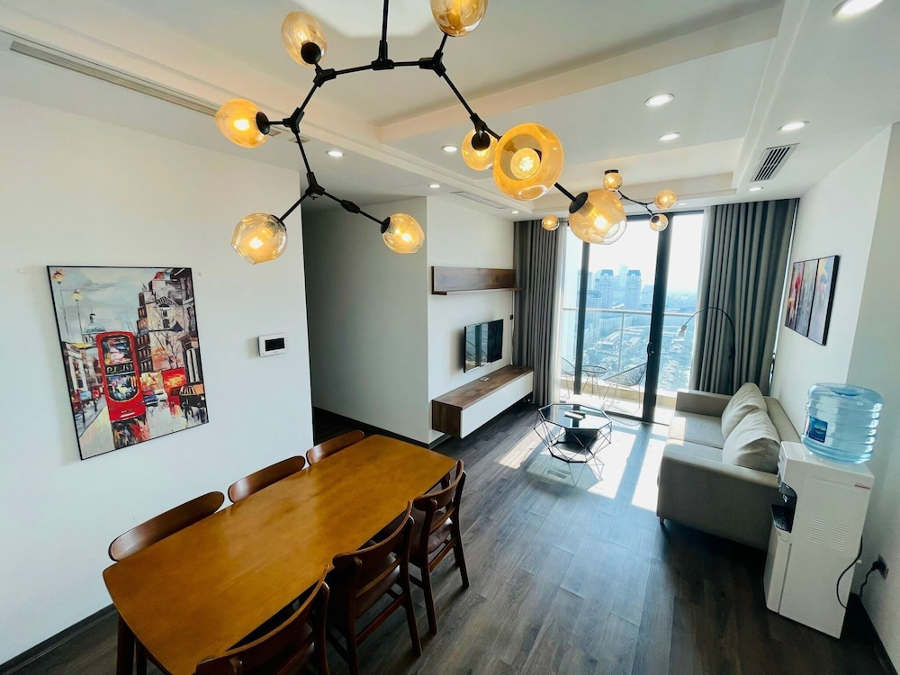 Sunny - Vinhomes Skylake Residences