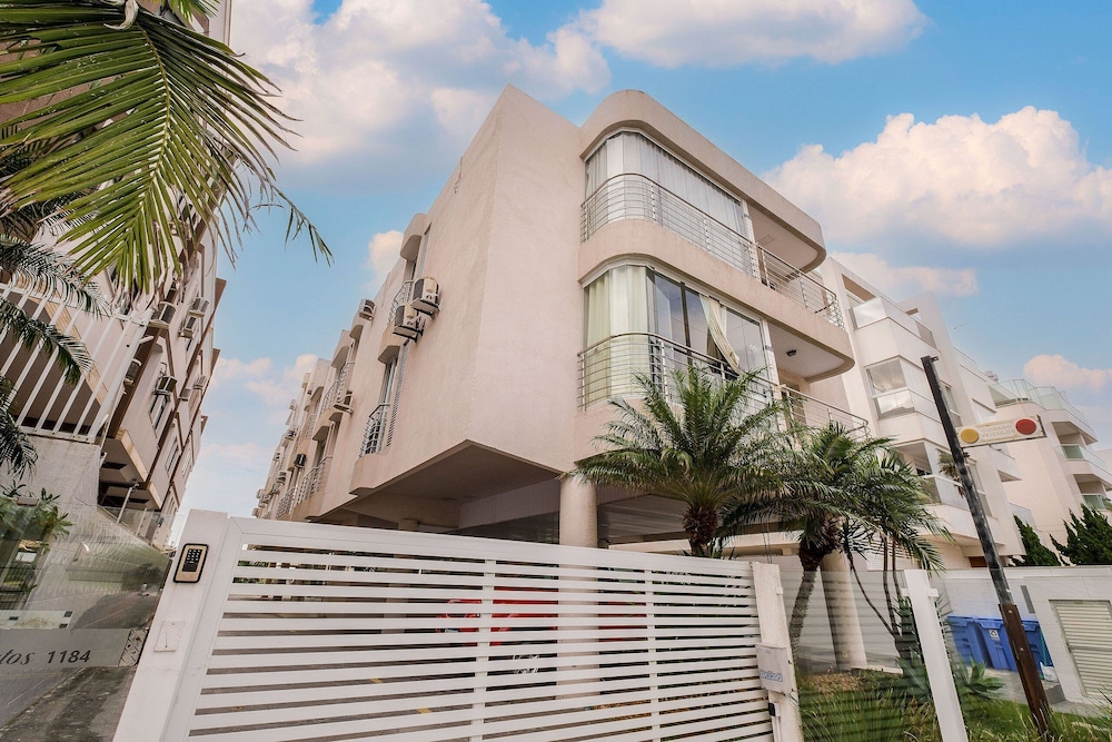 Apart Foot on Sand for Couples in Floripa Ida105