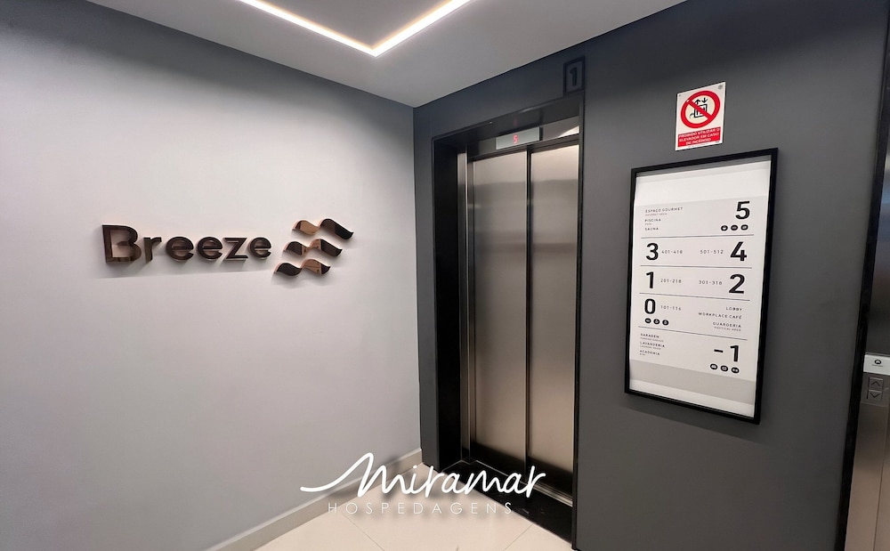 Breeze Miramar Hospedagens