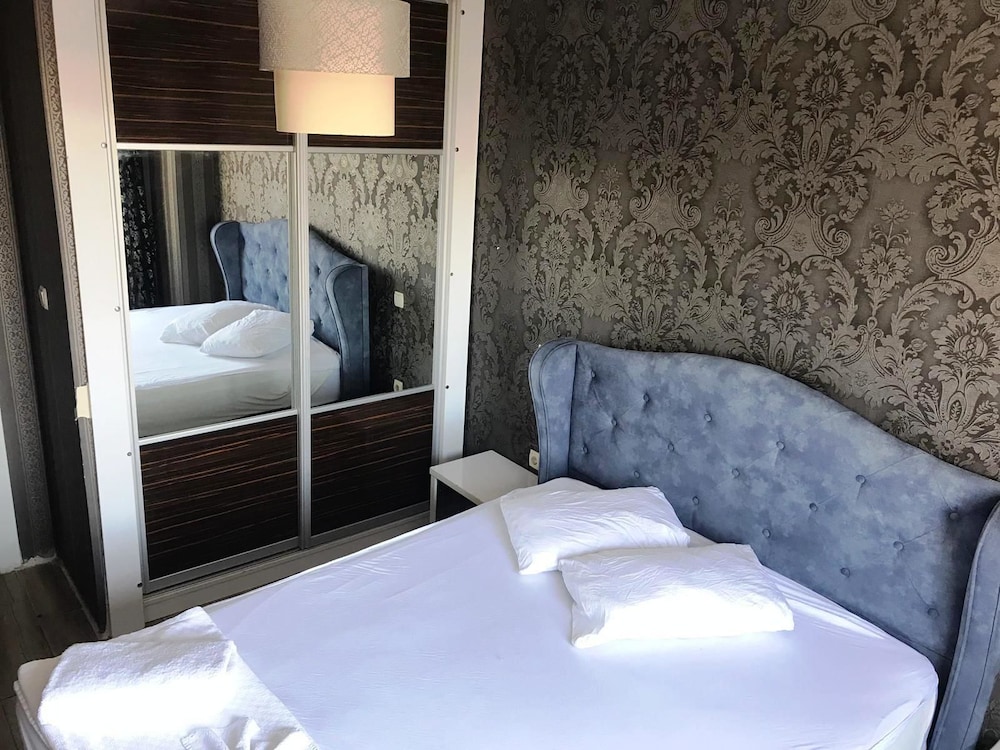 Aqua Suite