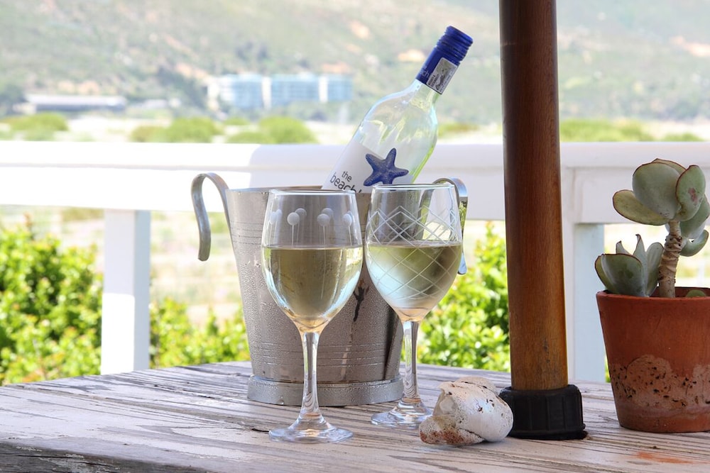 Beach House Hout Bay view 5