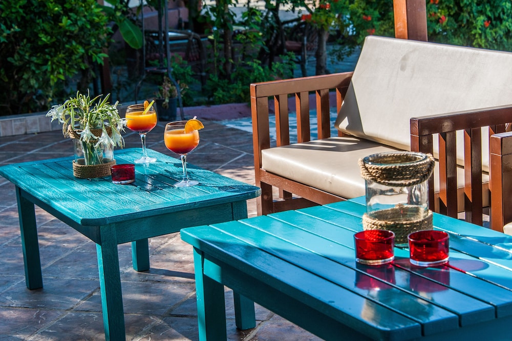 Zante Nest Studios & Apartments