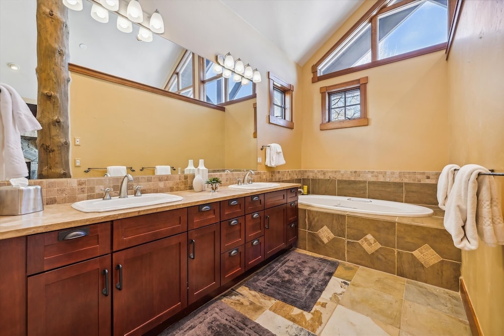 Silverado 4 Bedroom Townhouse