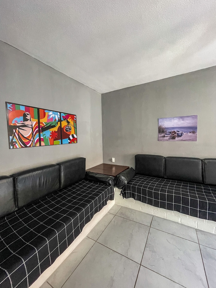 Apartment With Swimming Pool in S o Pedro da Aldeia Cc308