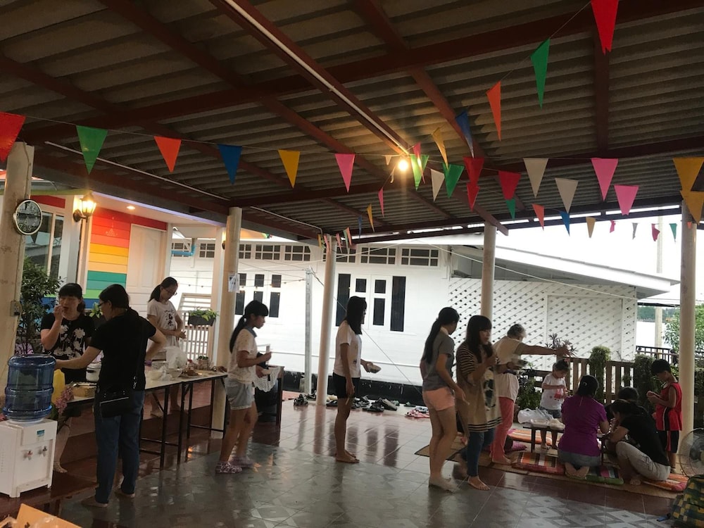 Se Sun Amphawa