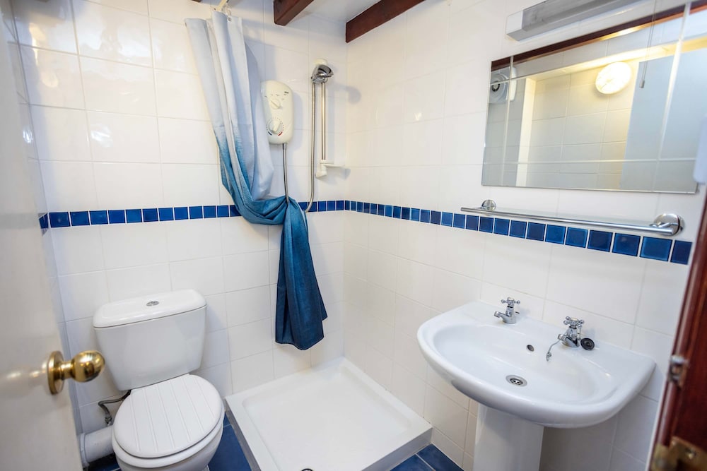 Hall House Estate - 4 Properties- St Florence