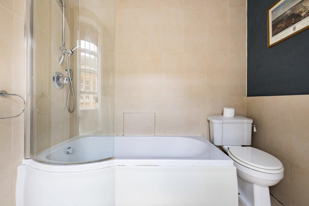 Spacious Homely Georgian Town House Central Bath
