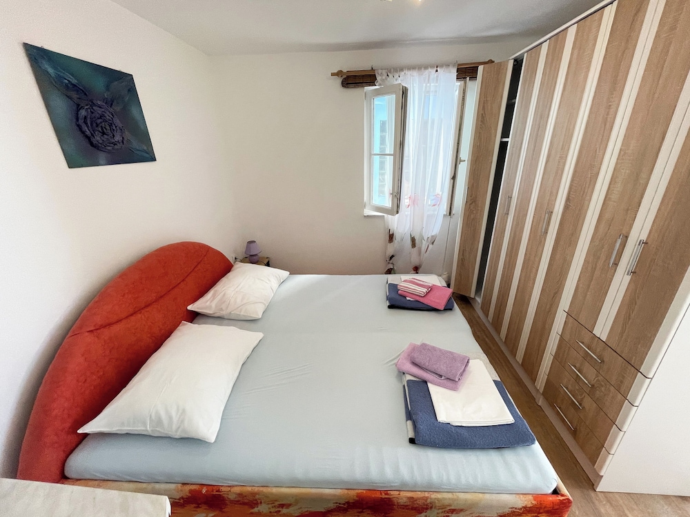 Apartment Fruk 1