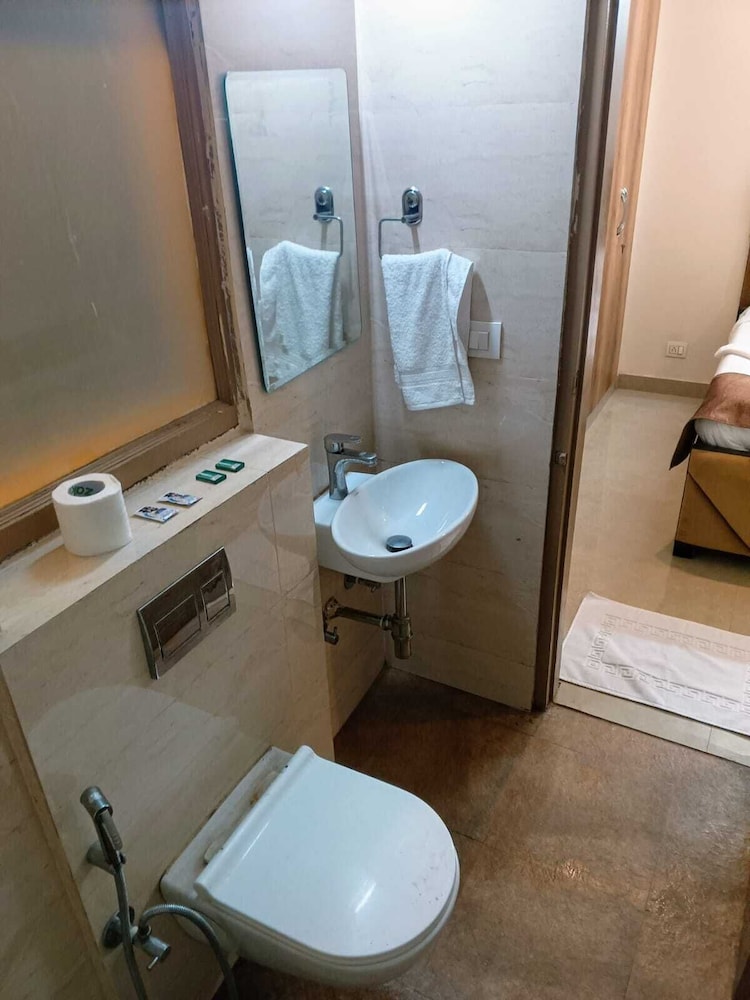Soooper Hotel