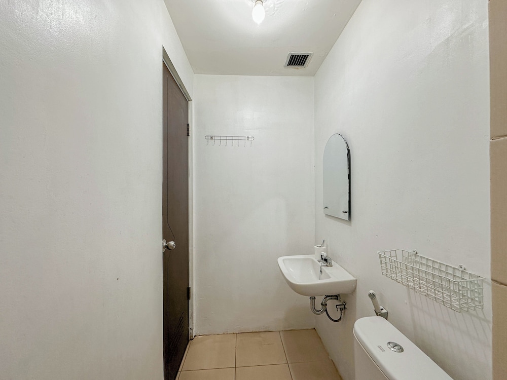 Comfort Studio (No Kitchen) At Tamansari Prospero Sidoarjo Apartment