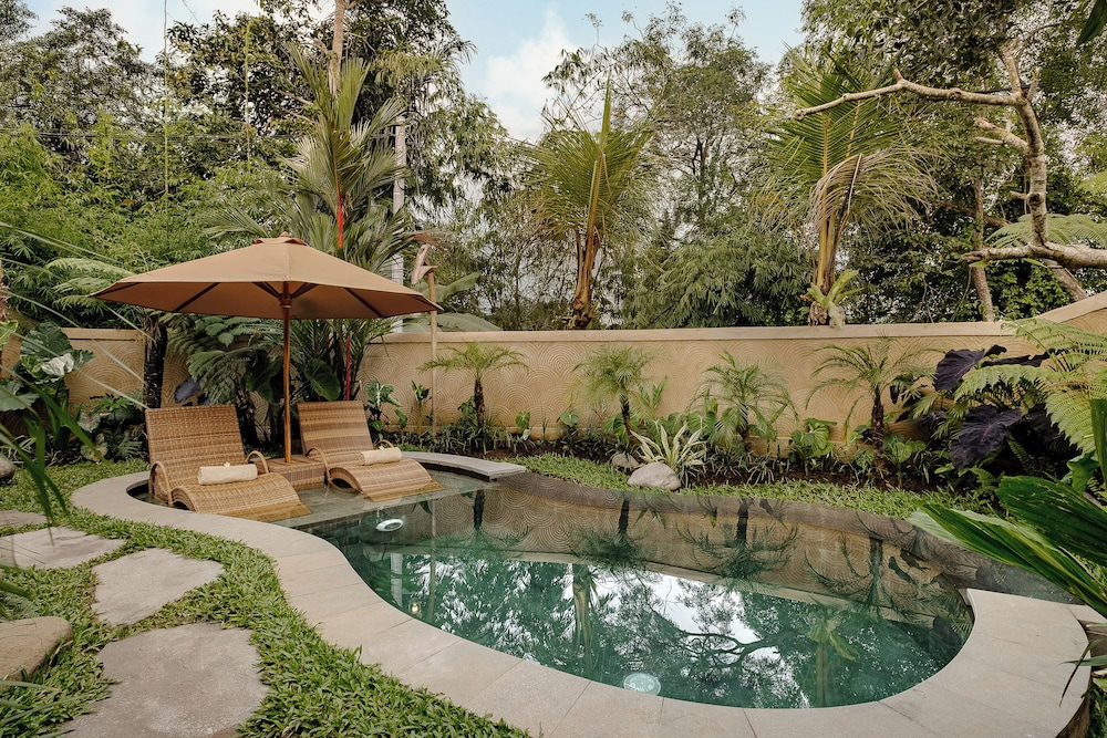 Hidden Saren Villa Ubud
