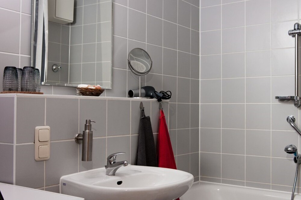 City Park Apartments Reichi