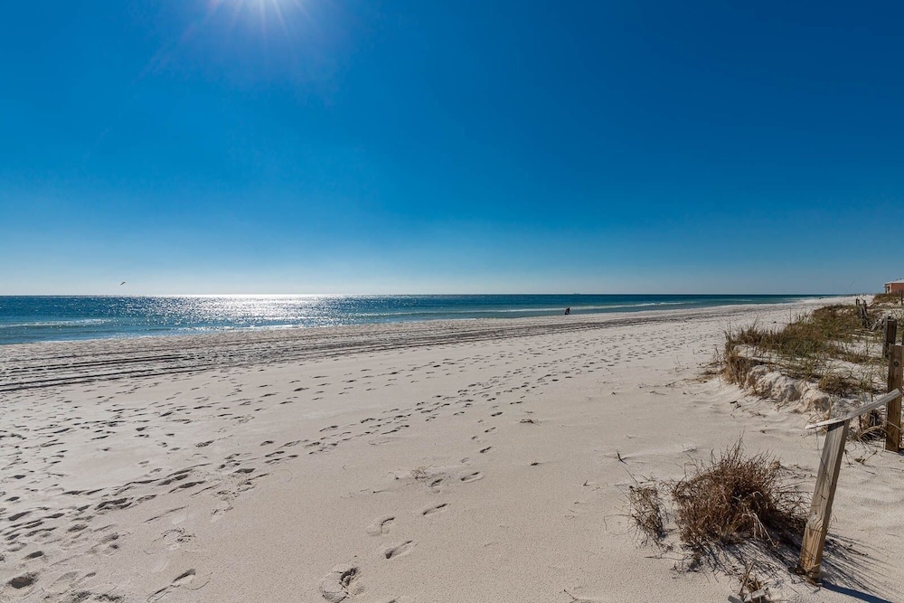Driftwood Towers 5e 2 Bedroom Condo view 5