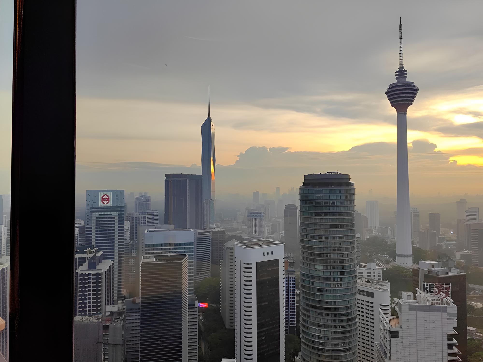 Sky Suites KLCC by Luna Suites