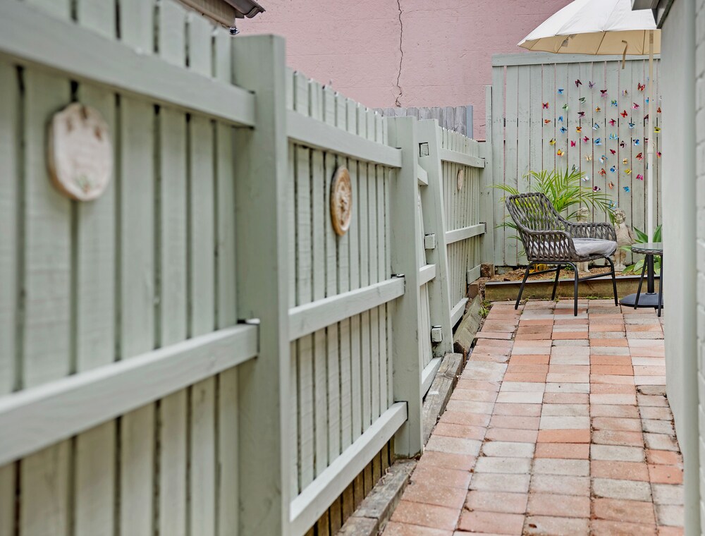Kozyguru | Surry Hills | Classic Terraced House