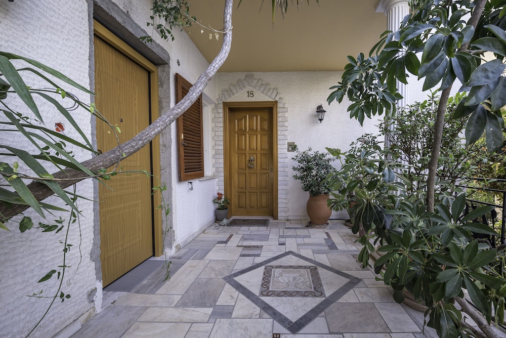 Magnificent Home Athens Voula — 9