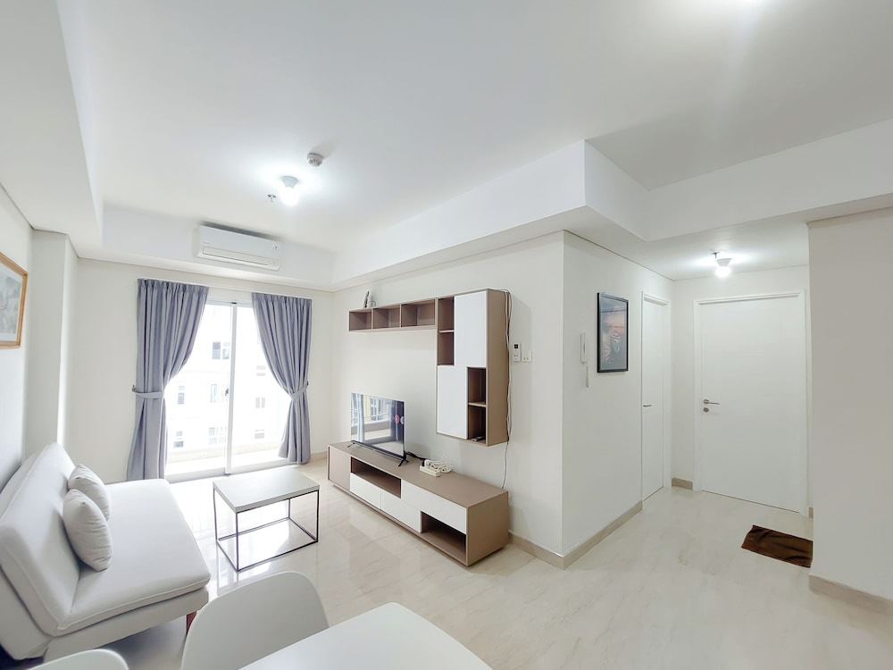 Good Place And Homey 2Br At Podomoro City Deli Medan Apartment