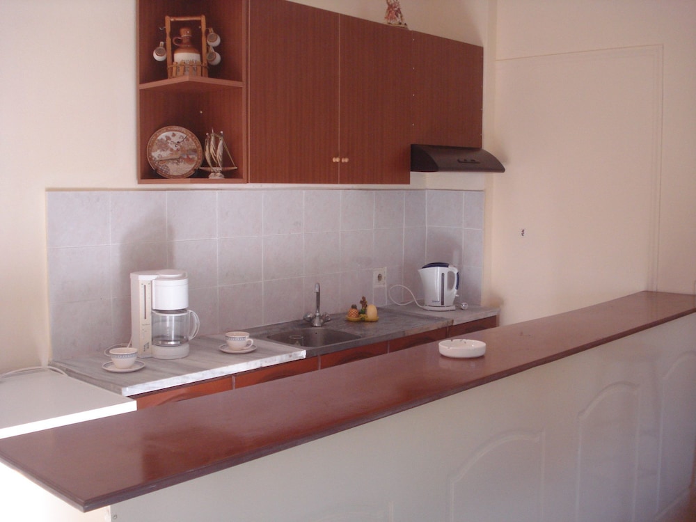Georgina Apartments view 5
