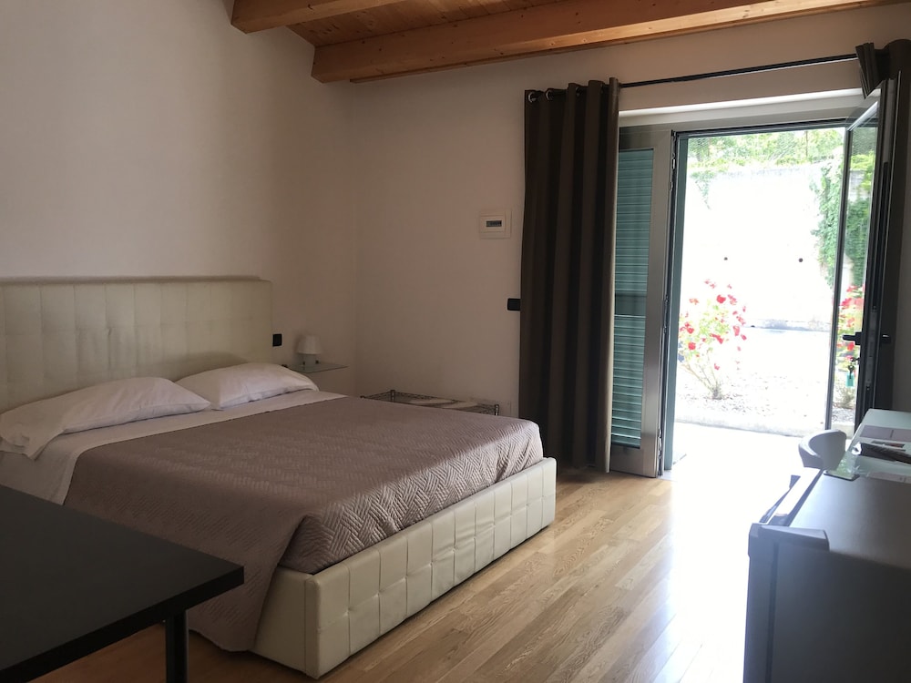 Oasi del Vetoio photo 5