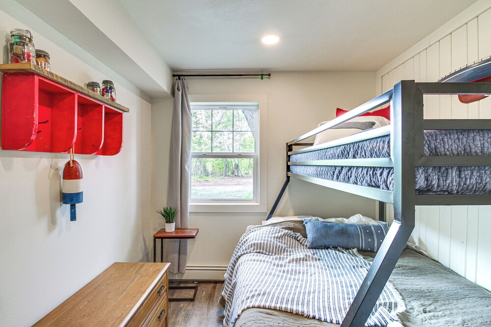 Private Beach: Lakefront Escape in Brainerd!