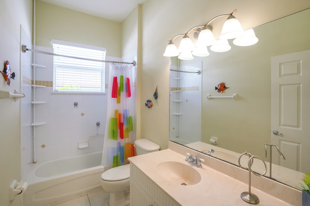 Swim & Golf: Family Home 2 Mi to Clover Park!