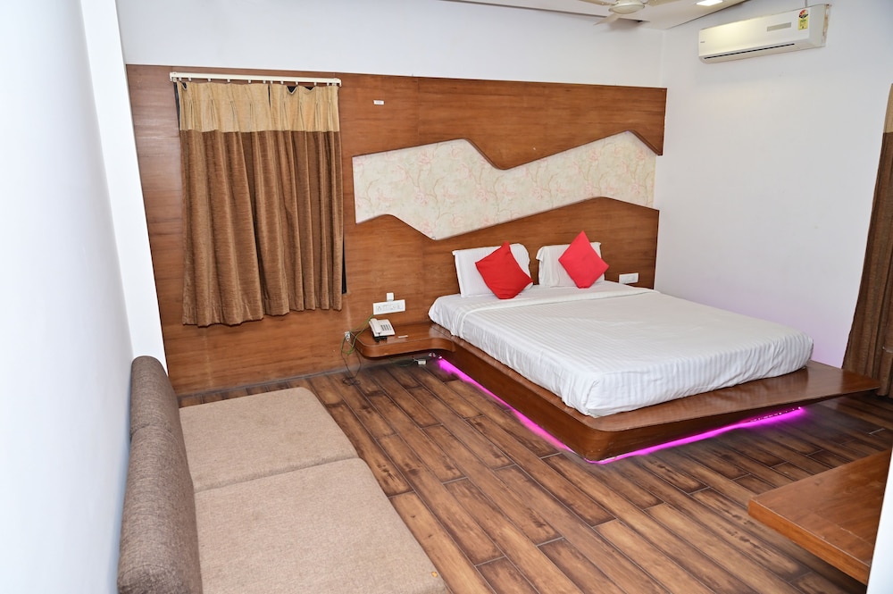 Sri Shivam Hotel