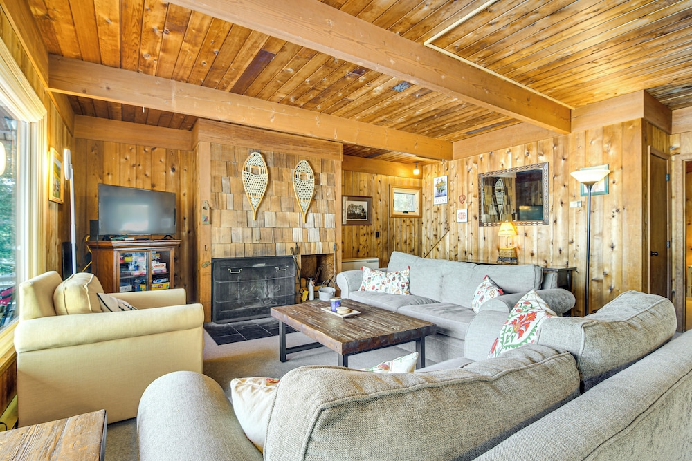 Million-dollar View: Waterfront Cabin in Bridgton!