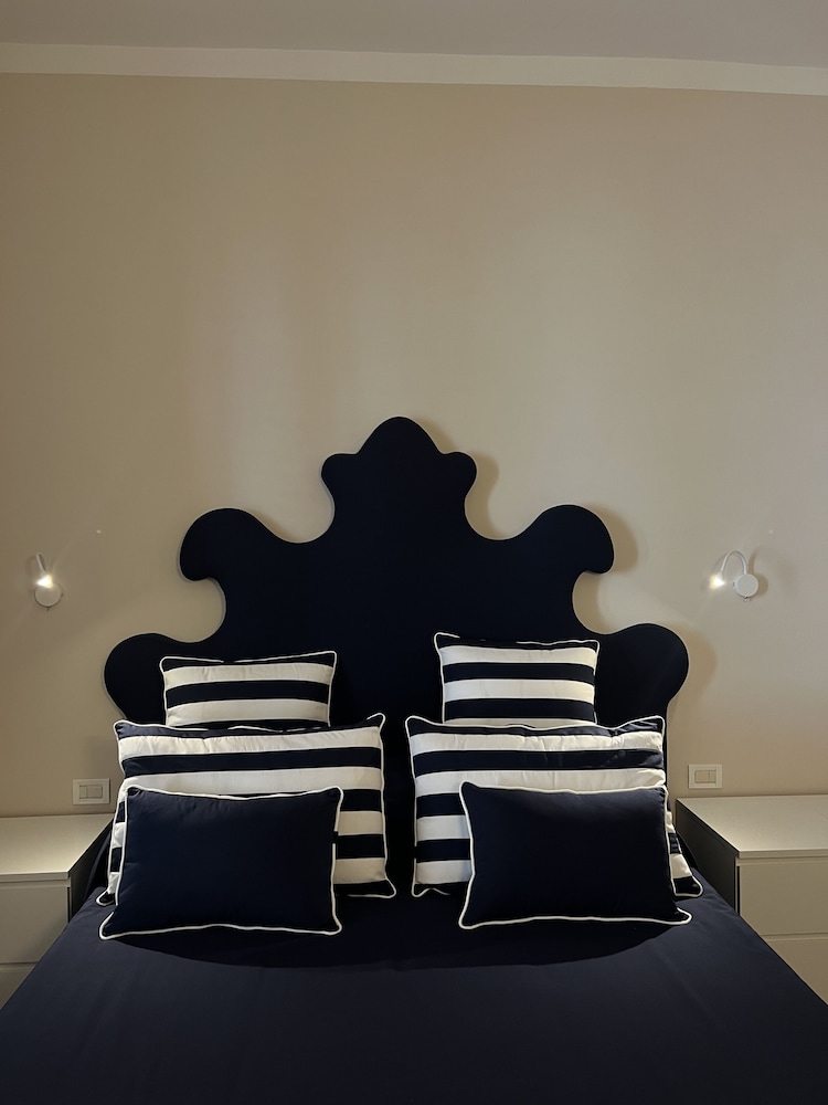 Relais Piazza Del Popolo - Aminta Collection Luxury Rooms