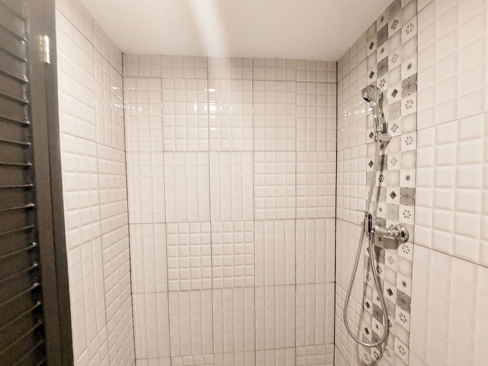 Simply Look Studio At De Prima Apartment