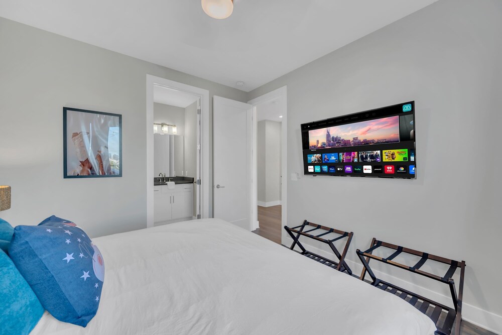 Brand New City Views Karaoke Room Near Downtown